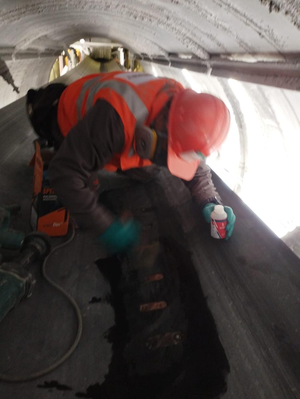 Recubrimiento anticorrosivo en tanque